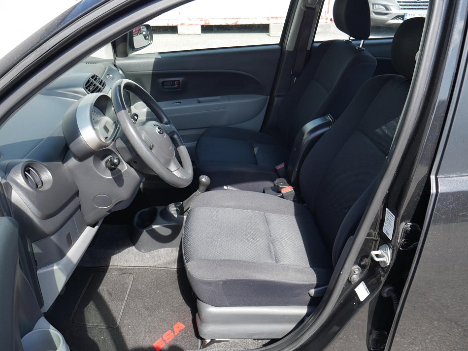 Subaru Justy 1.0i 