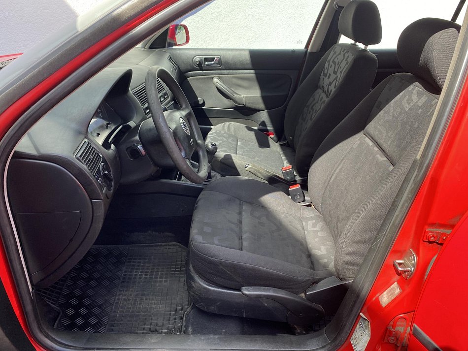 Volkswagen Golf 1.4i 