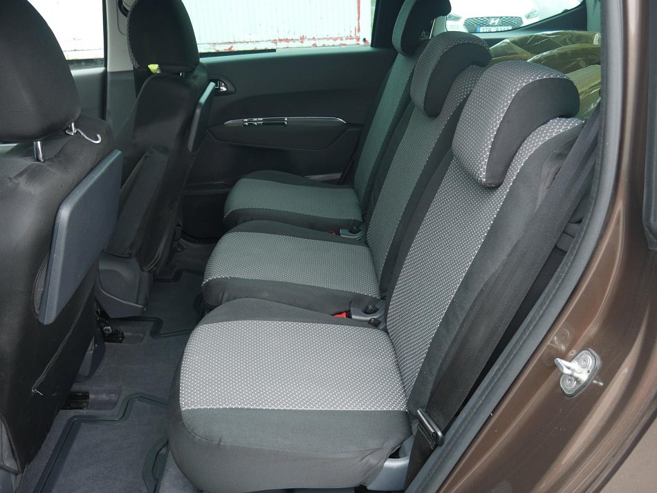 Peugeot 5008 1.6i 