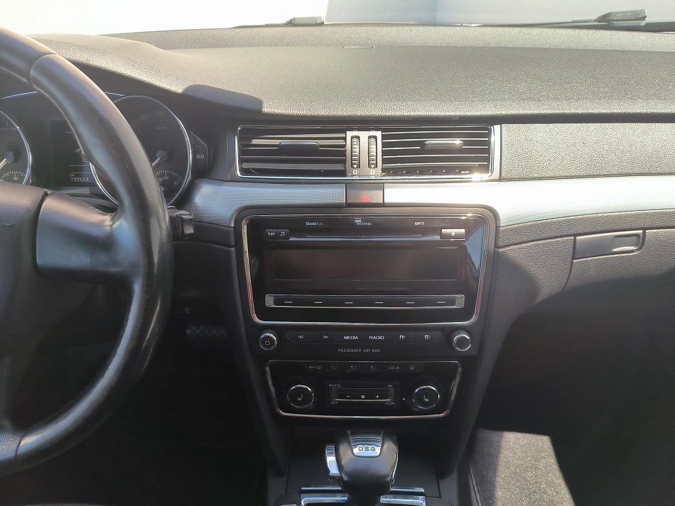 Škoda Superb II 2.0 TDi Ambiente