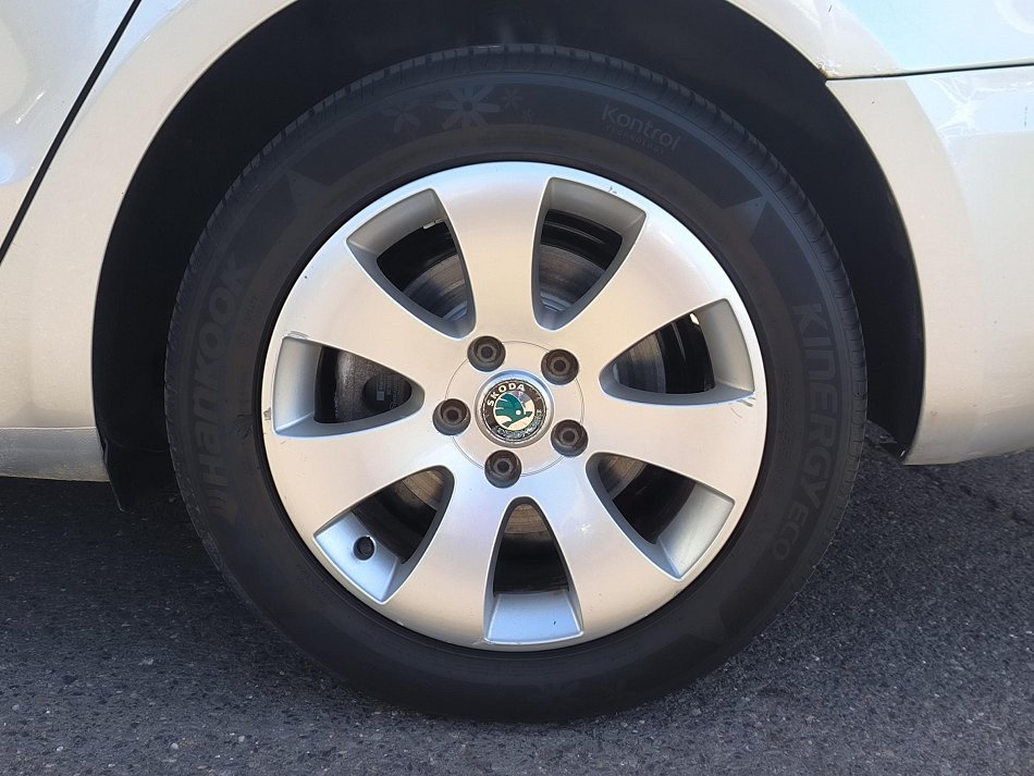 Škoda Superb II 2.0 TDi Ambiente