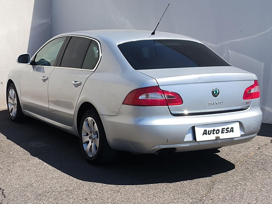 Škoda Superb II 2.0 TDi Ambiente