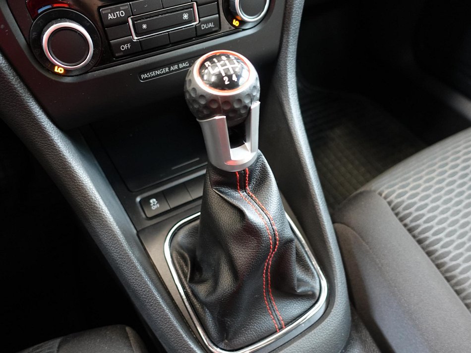 Volkswagen Golf 1.2TSi 