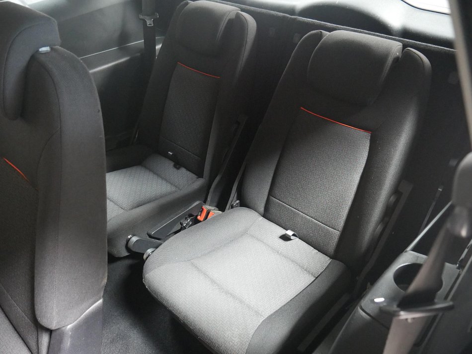 Ford S-MAX 2.0i 