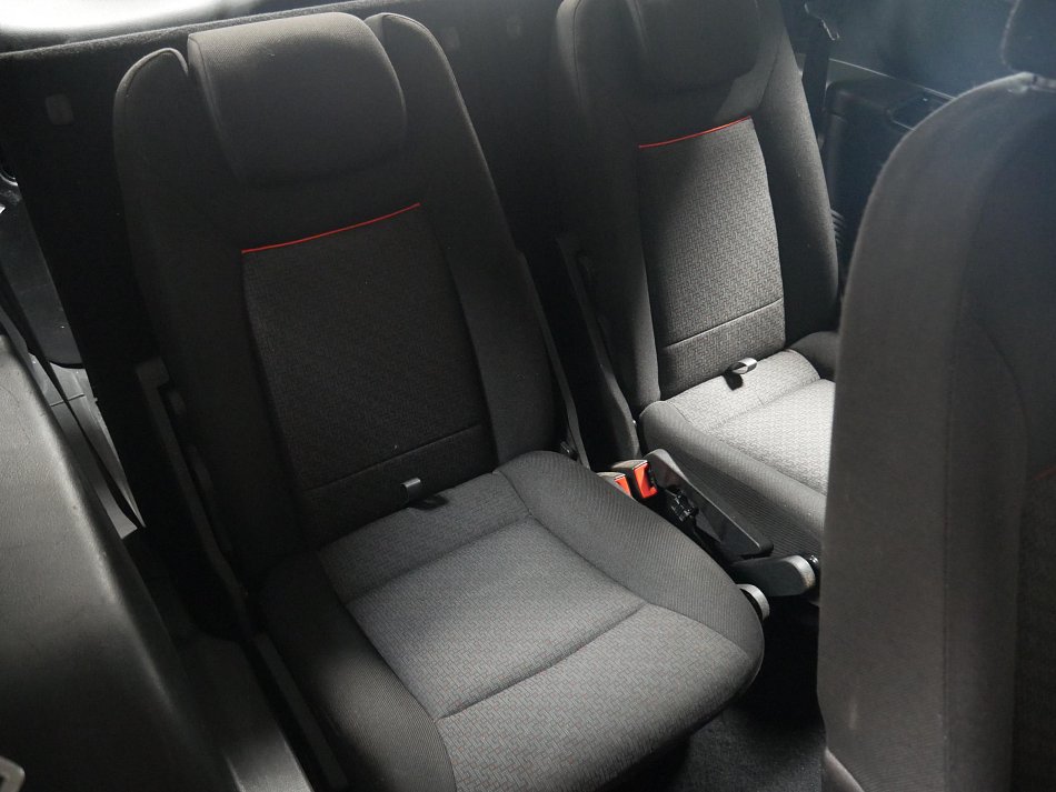 Ford S-MAX 2.0i 