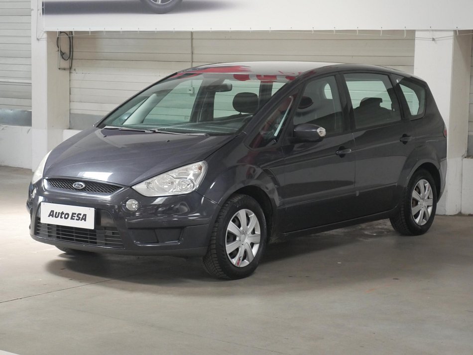 Ford S-MAX 2.0i 