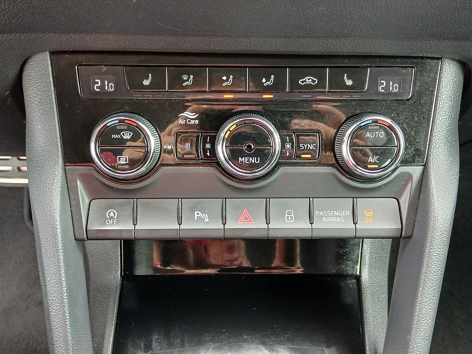 Škoda Karoq 2.0TSi 