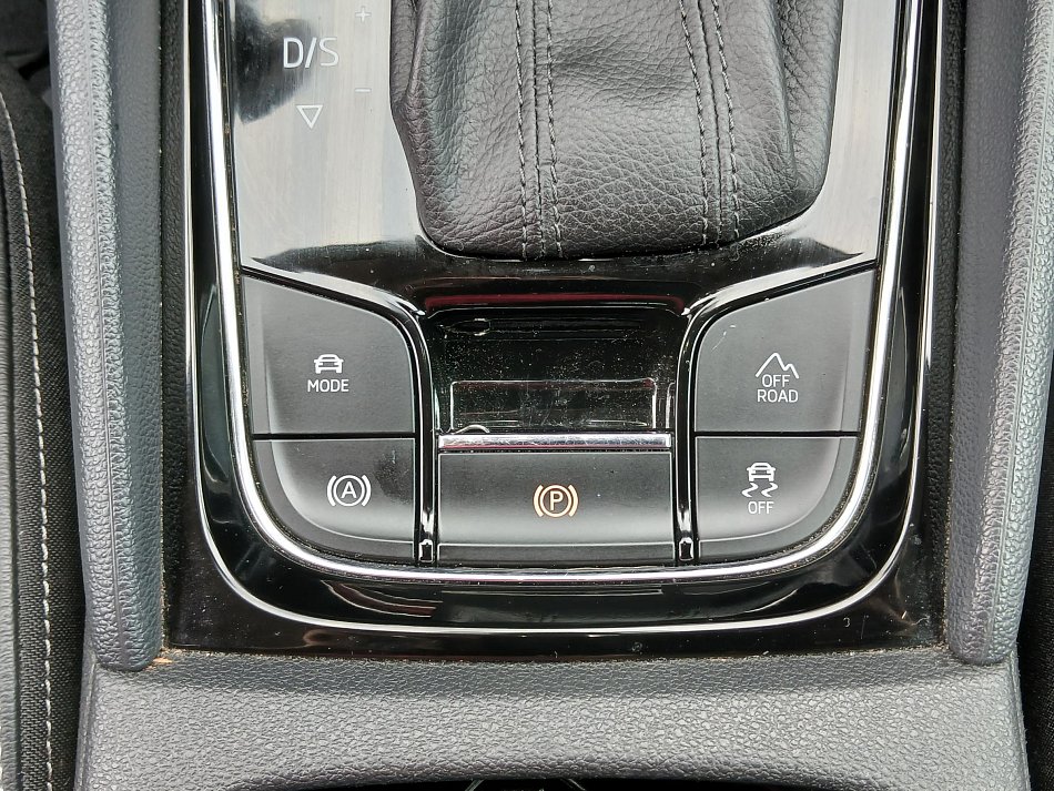 Škoda Karoq 2.0TSi 