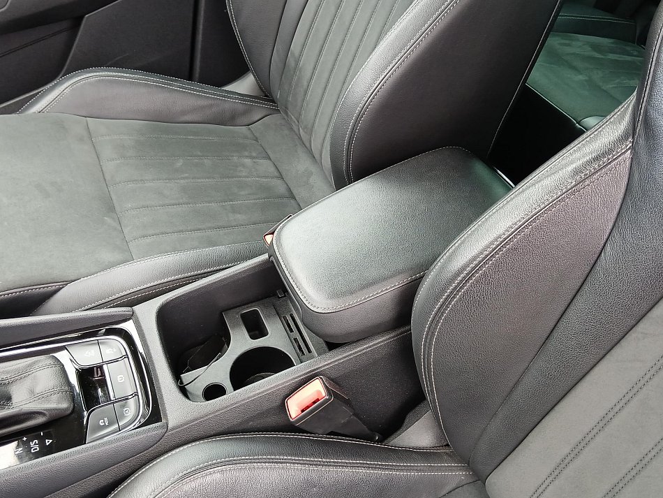 Škoda Karoq 2.0TSi 