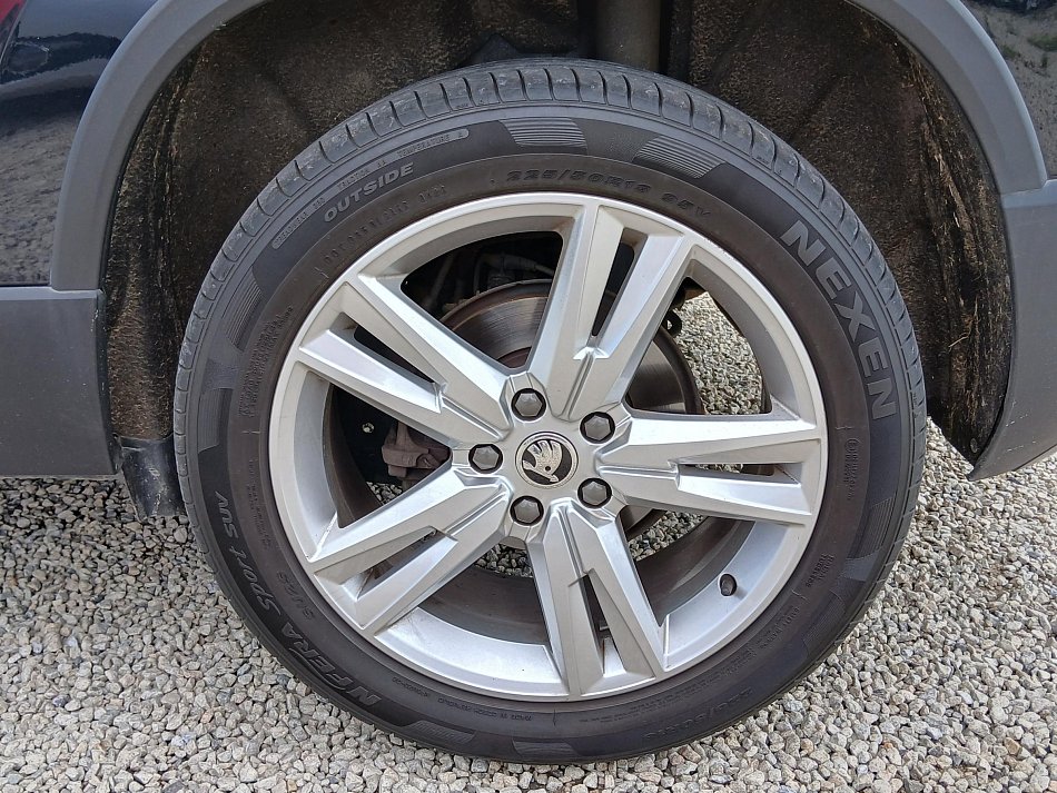Škoda Karoq 2.0TSi 