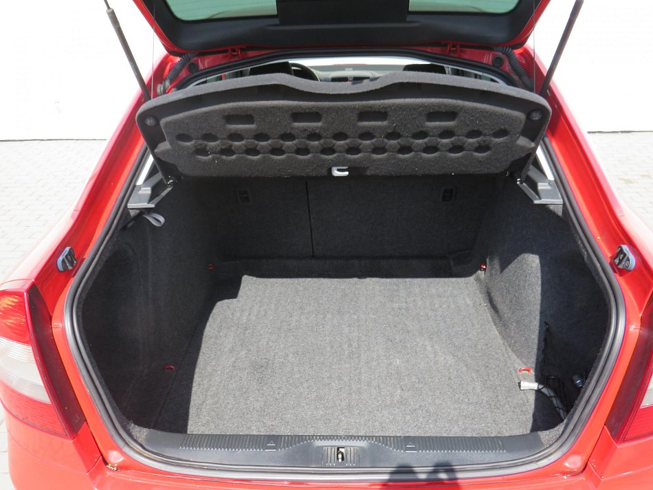 Škoda Octavia II 1.6TDi Ambiente