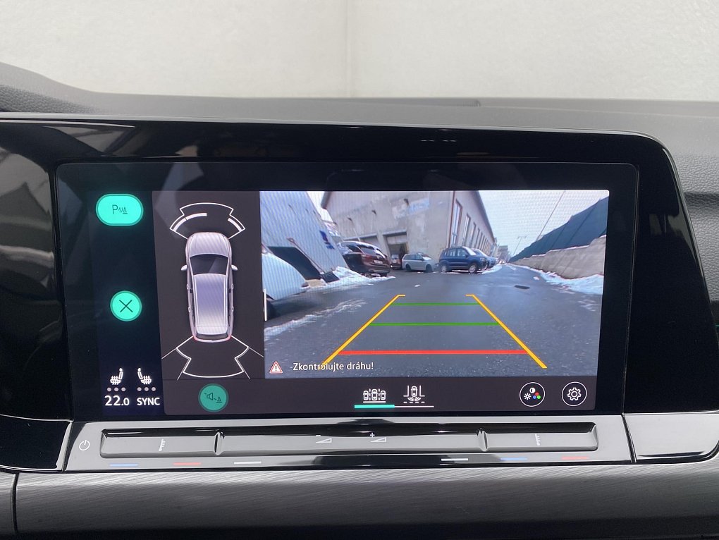 Volkswagen Golf 1.5 e-TSi Style