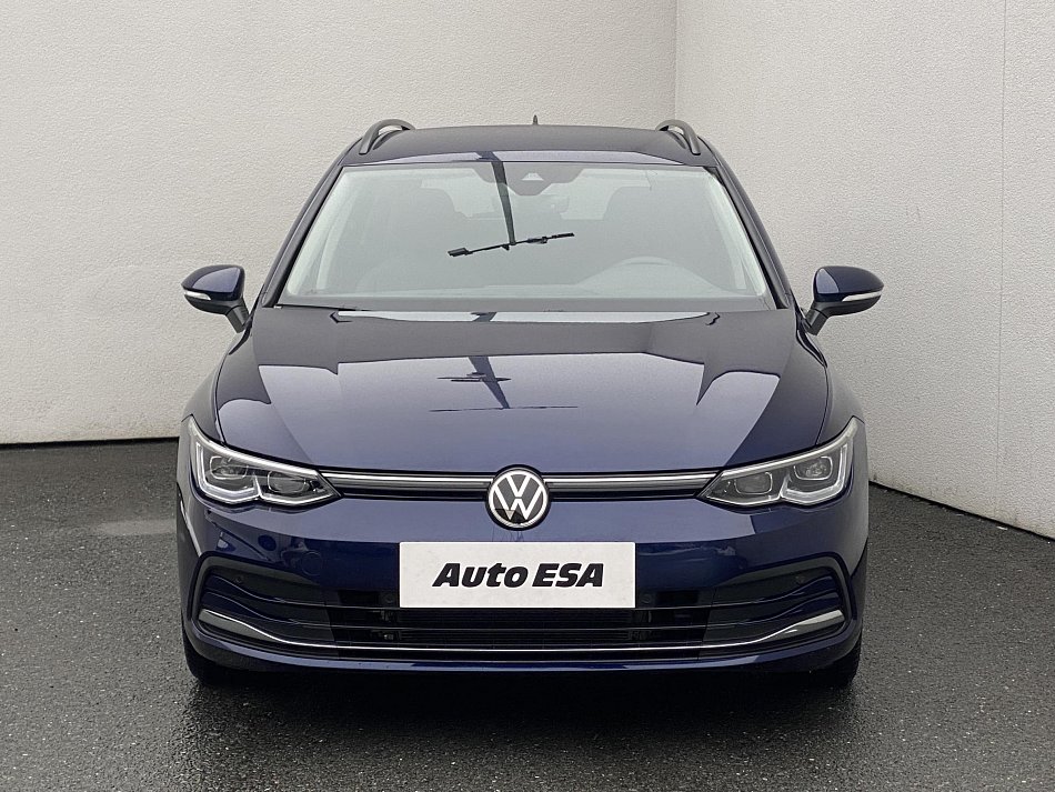 Volkswagen Golf 1.5 e-TSi Style