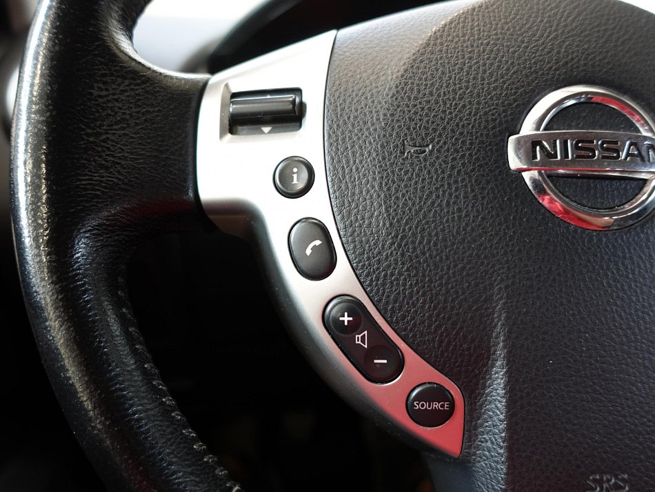Nissan Qashqai 1.6i 