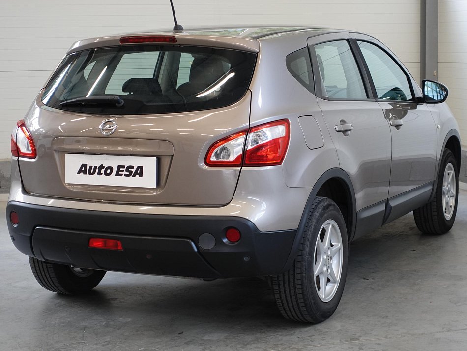 Nissan Qashqai 1.6i 