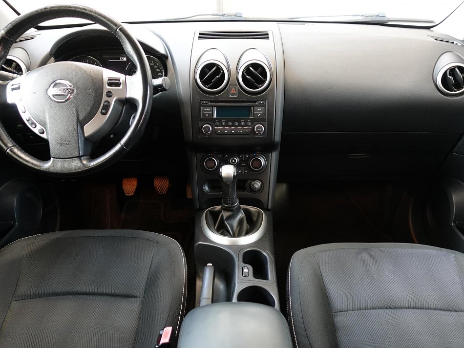 Nissan Qashqai 1.6i 