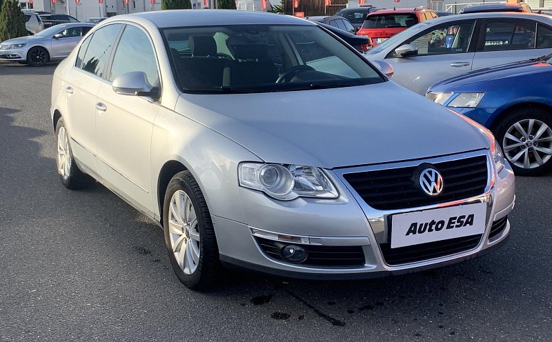 Volkswagen Passat 1.6 FSi 