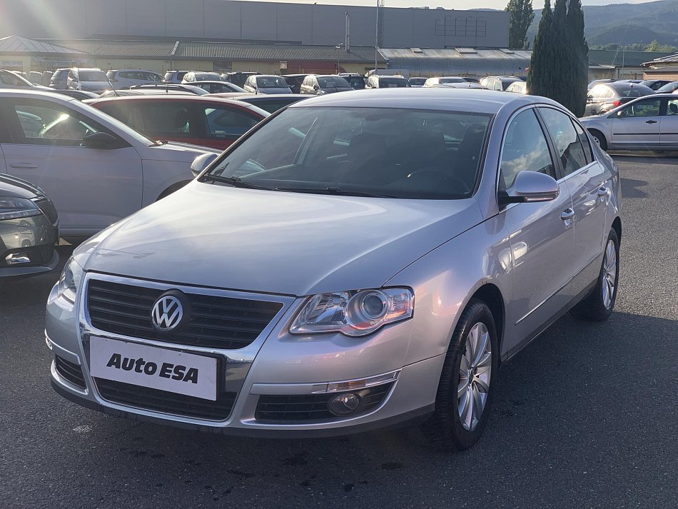 Volkswagen Passat 1.6 FSi 