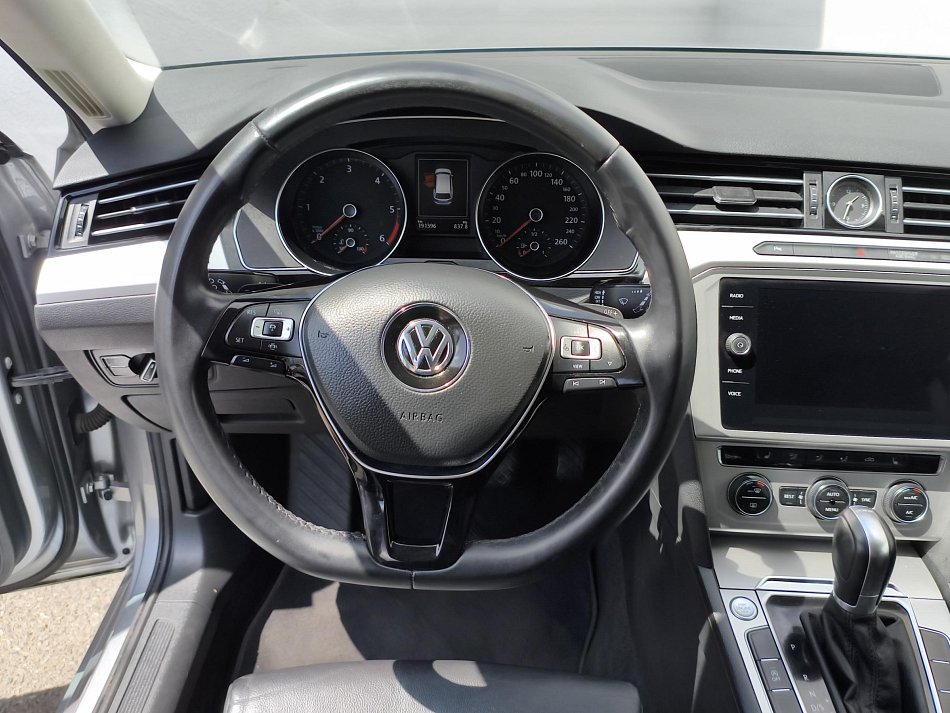 Volkswagen Passat 1.6 TDI 