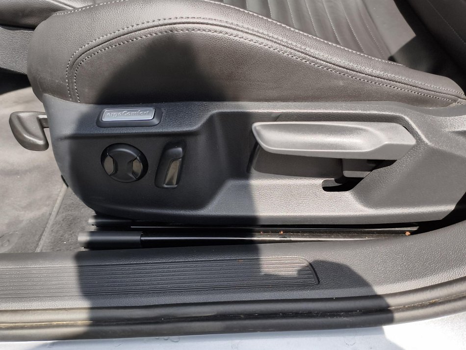 Volkswagen Passat 1.6 TDI 
