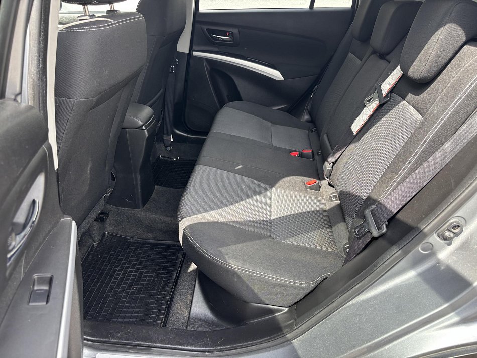 Suzuki S-Cross 1.6 VVT Comfort 4X4