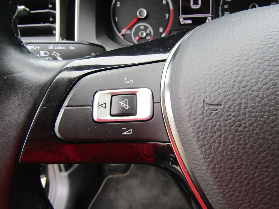 Volkswagen Polo 1.0 TSi Highline