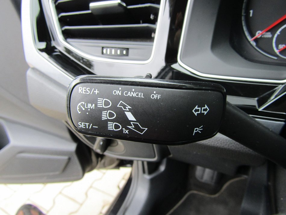 Volkswagen Polo 1.0 TSi Highline