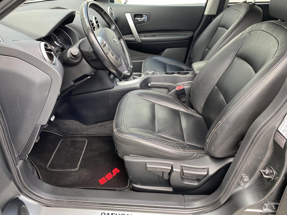 Nissan Qashqai 2.0i Tekna 4x4