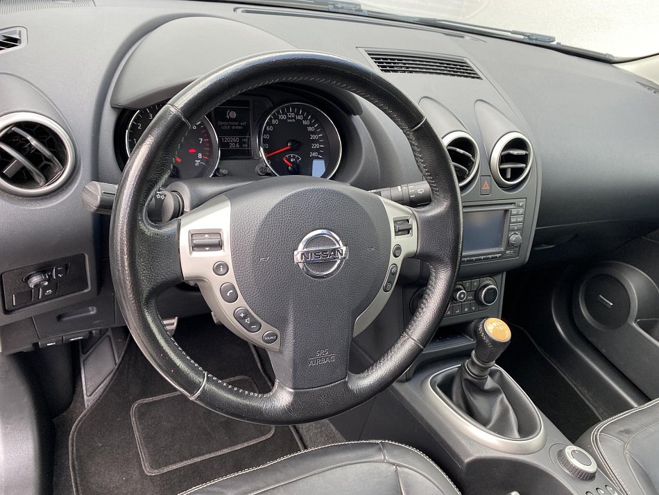 Nissan Qashqai 2.0i Tekna 4x4