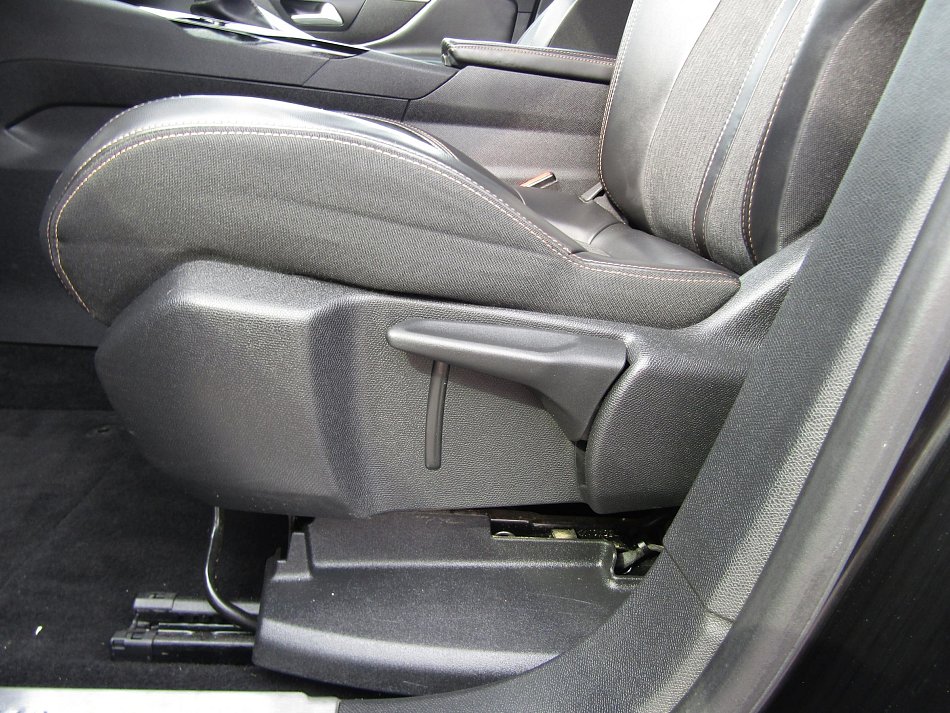 Peugeot 3008 1.2 PT GT Line