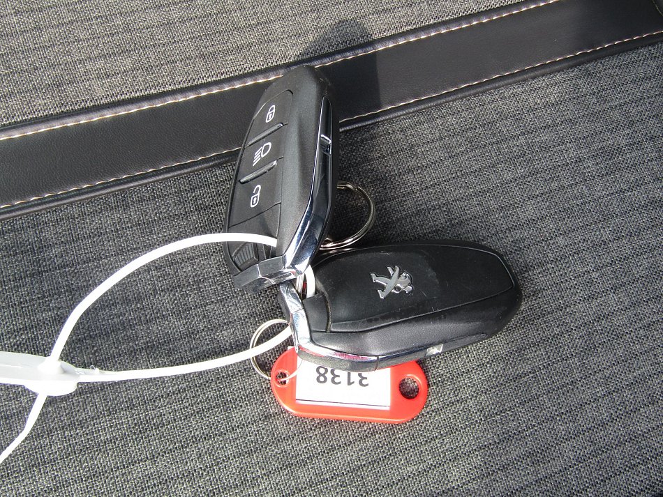 Peugeot 3008 1.2 PT GT Line