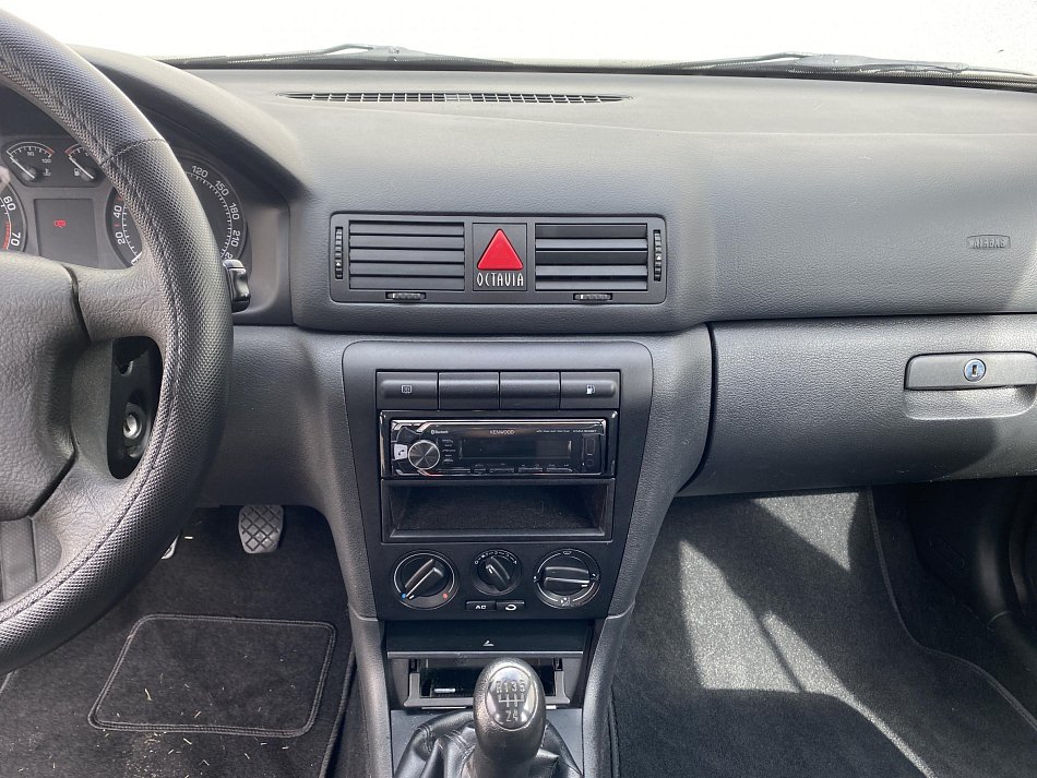 Škoda Octavia 1.6i 