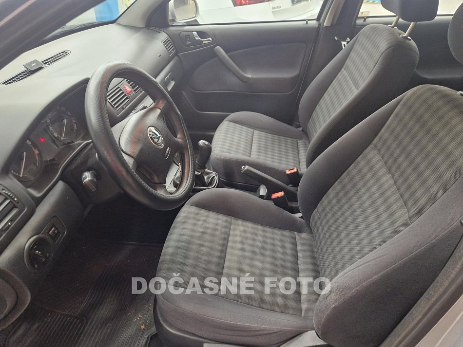 Škoda Octavia 1.6i 