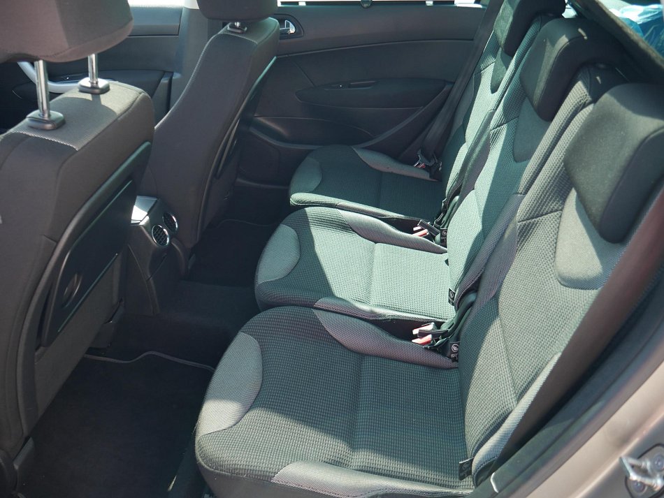 Peugeot 308 1.6 HDi 