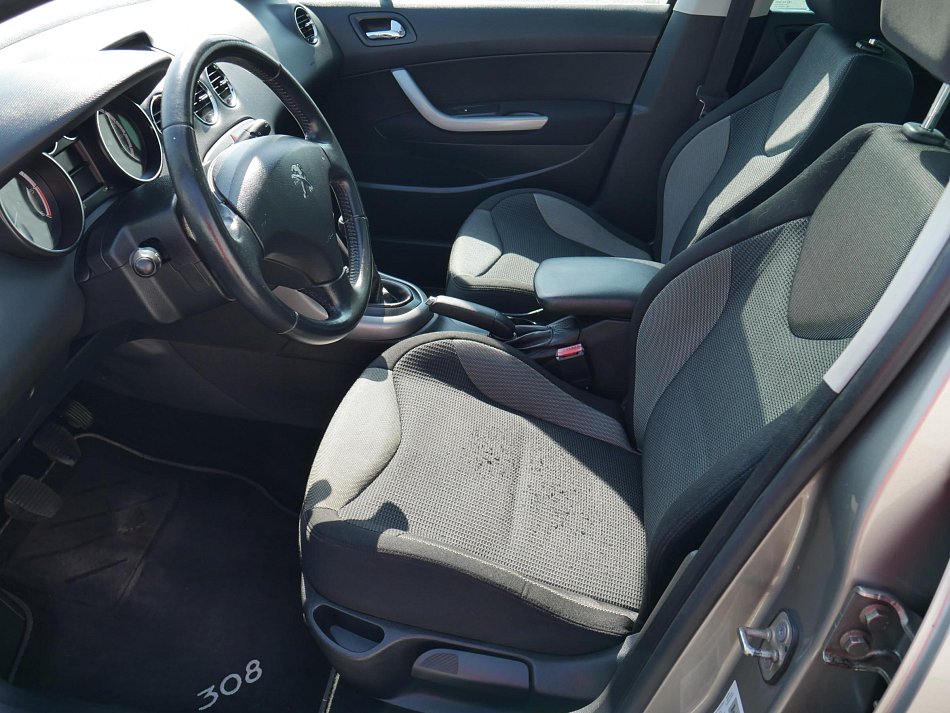Peugeot 308 1.6 HDi 
