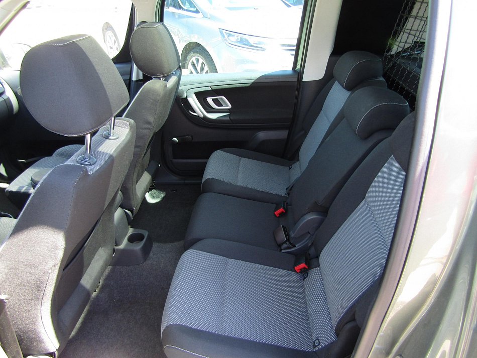 Škoda Roomster 1.4 16V Sport
