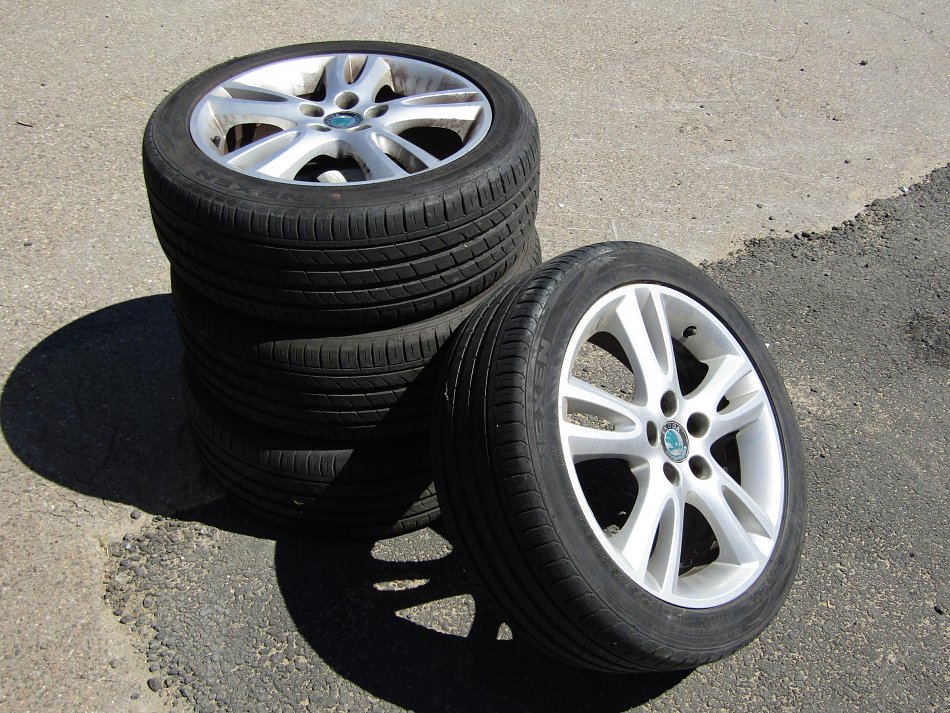 Škoda Roomster 1.4 16V Sport