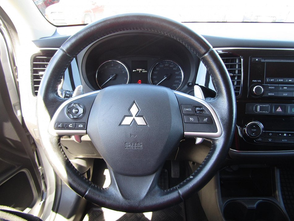 Mitsubishi Outlander 2.0 MIVEC  4x4