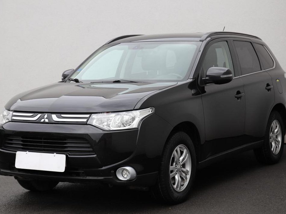 Mitsubishi Outlander 2.0 MIVEC  4x4