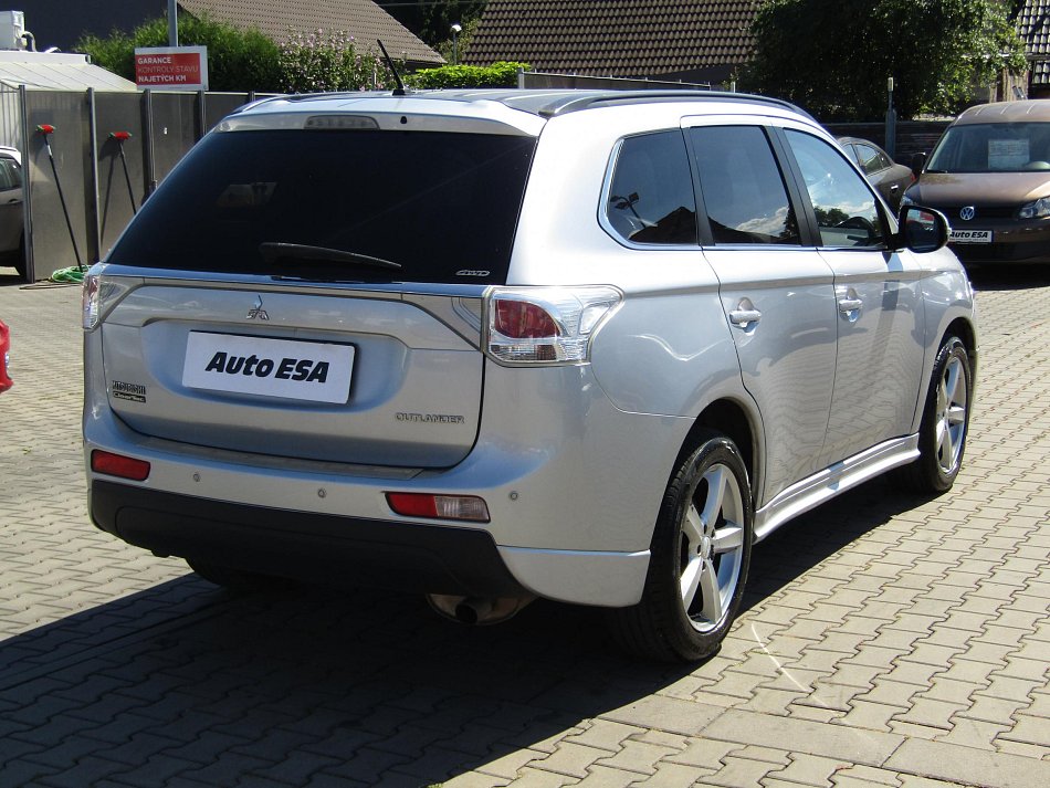 Mitsubishi Outlander 2.0 MIVEC  4x4