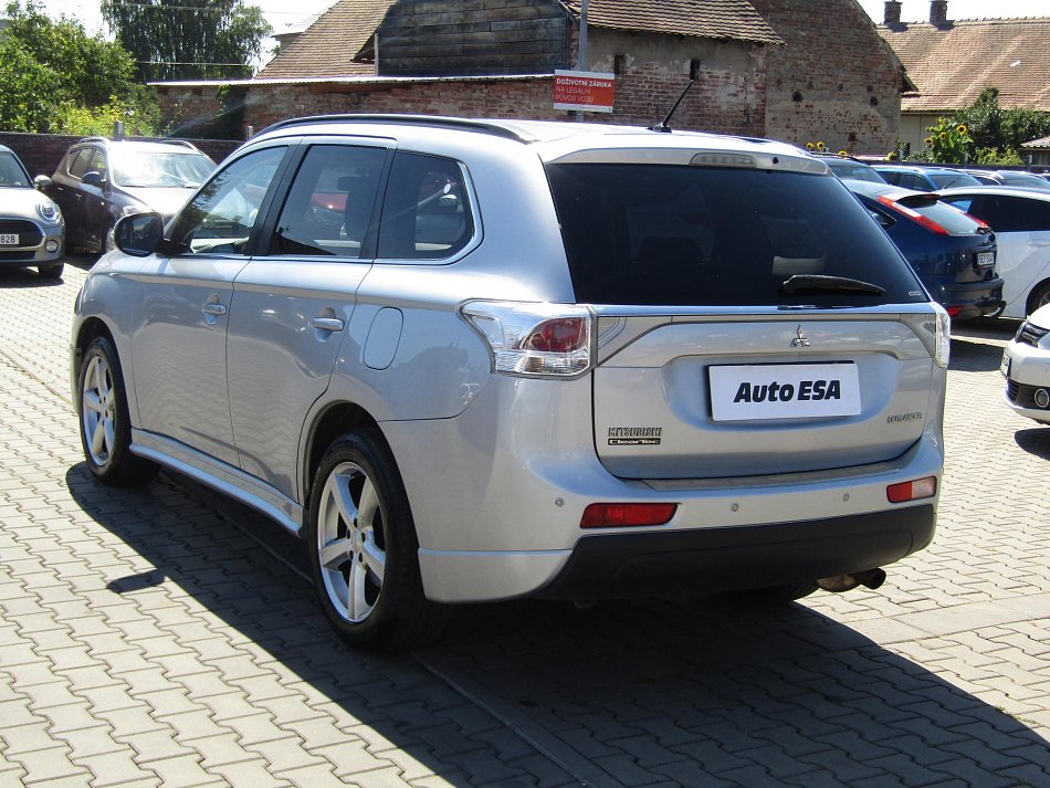 Mitsubishi Outlander 2.0 MIVEC  4x4