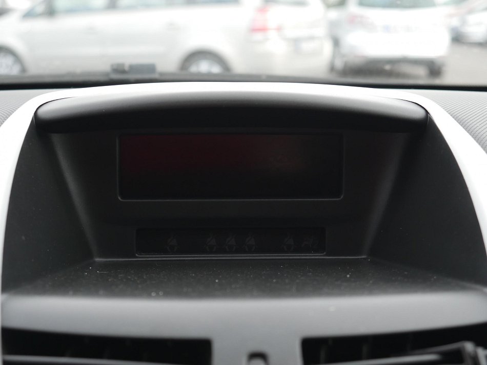 Peugeot 207 1.4i 