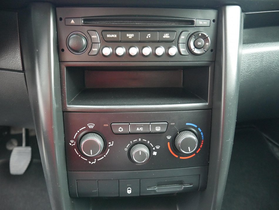 Peugeot 207 1.4i 