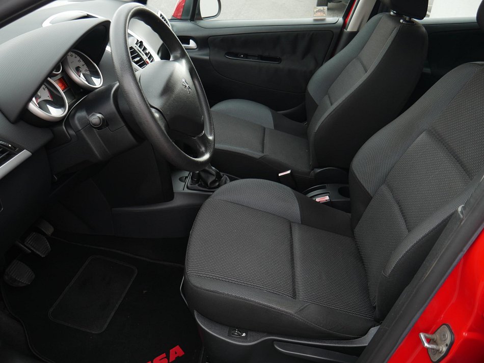 Peugeot 207 1.4i 