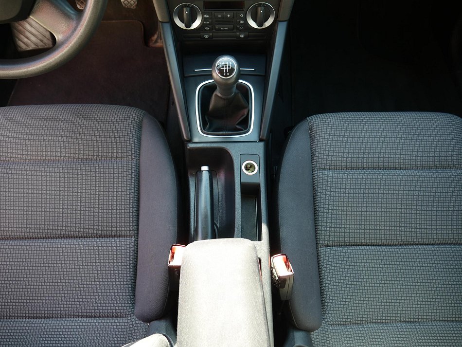 Audi A3 1.6i 