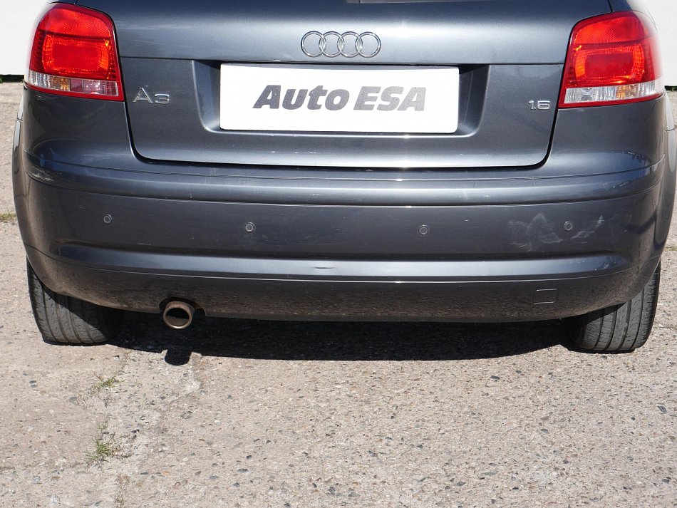 Audi A3 1.6i 