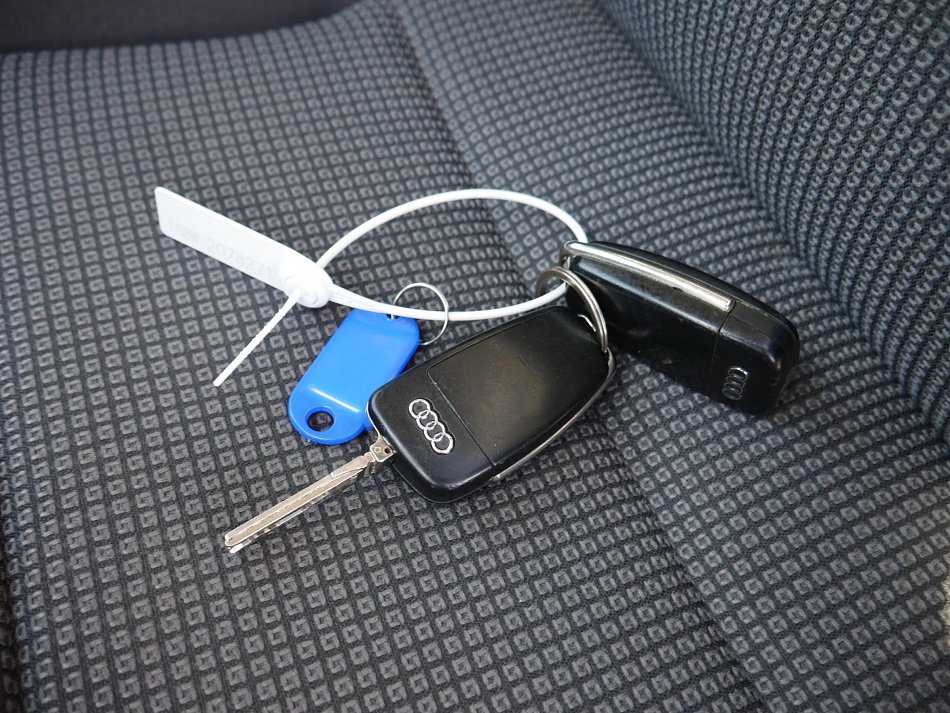 Audi A3 1.6i 
