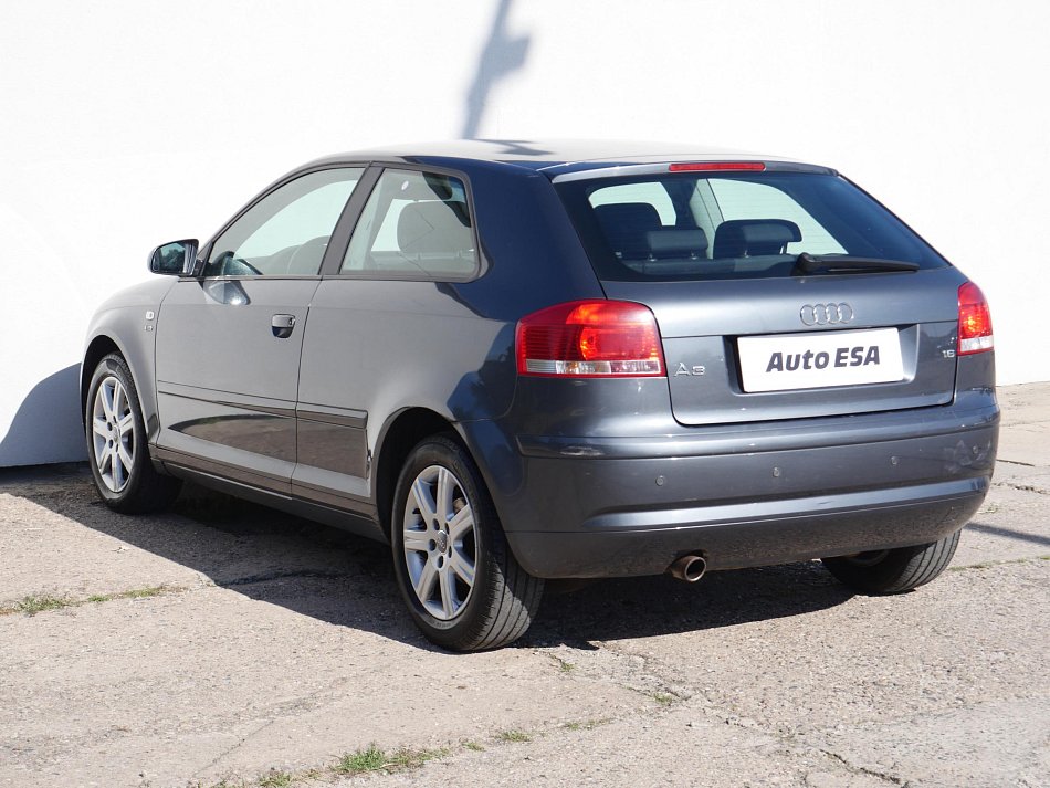 Audi A3 1.6i 