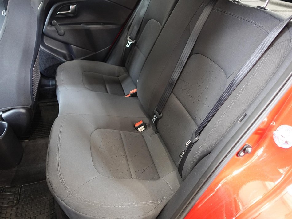 Kia Rio 1.4i 