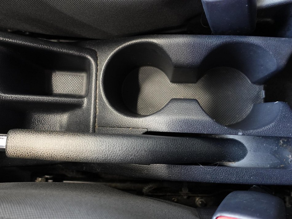 Kia Rio 1.4i 